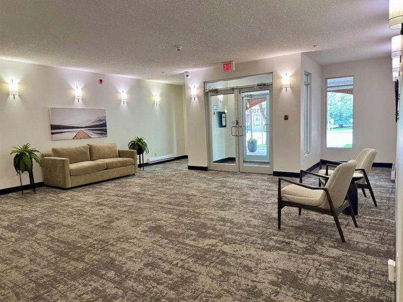 1108 - 24 Hemlock Crescent SW