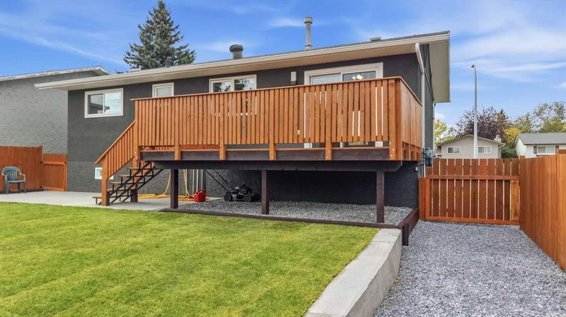 21 Parkland Drive