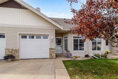 2 - 939 Ramage Crescent