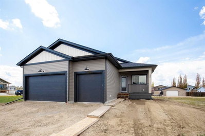 32 Sunrise Crescent