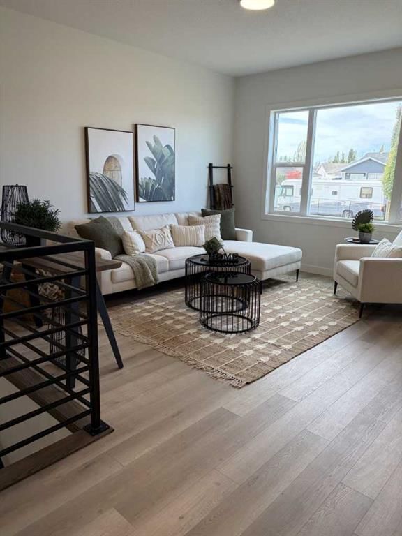 32 Sunrise Crescent N