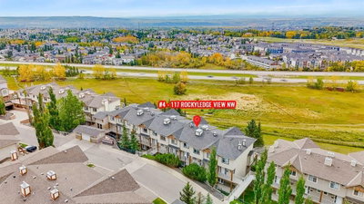 4 - 117 Rockyledge View