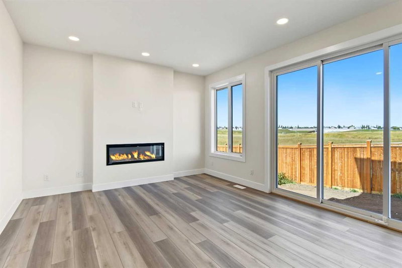 138 Silver Spruce Road SW, Silverado — interior photo 7