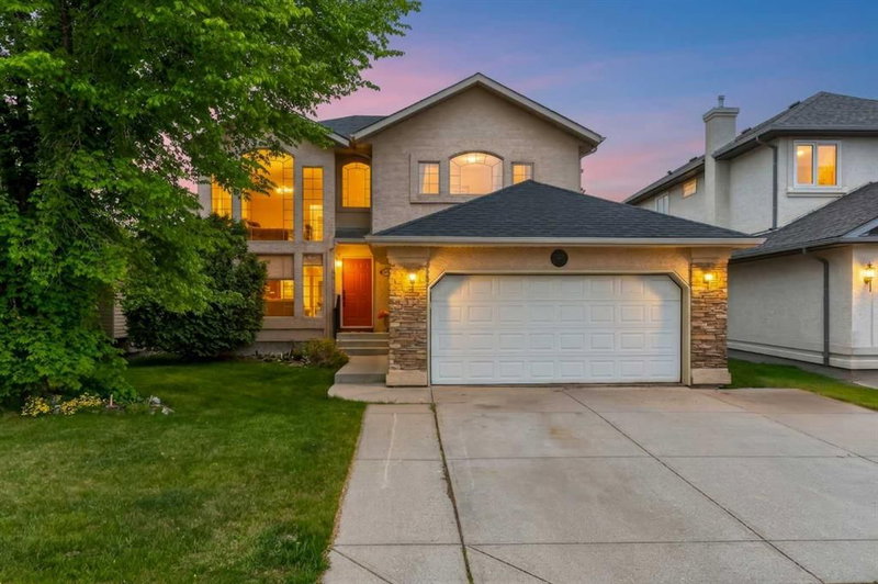 148 Sierra Madre Crescent SW