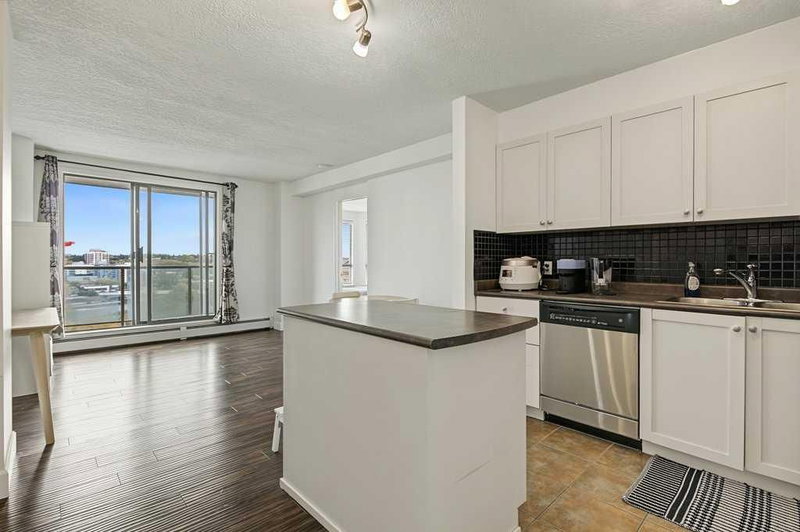 1012, 1111 6 Avenue SW, Downtown West End — interior photo 5