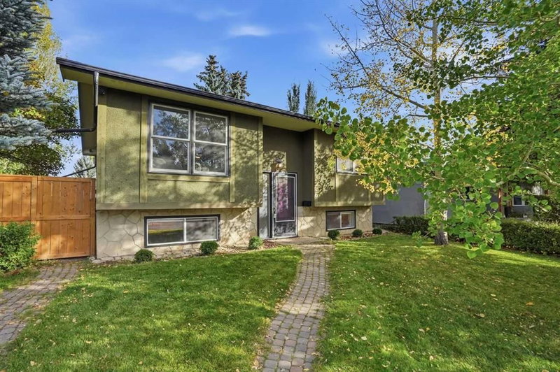 256 Silverview Way NW