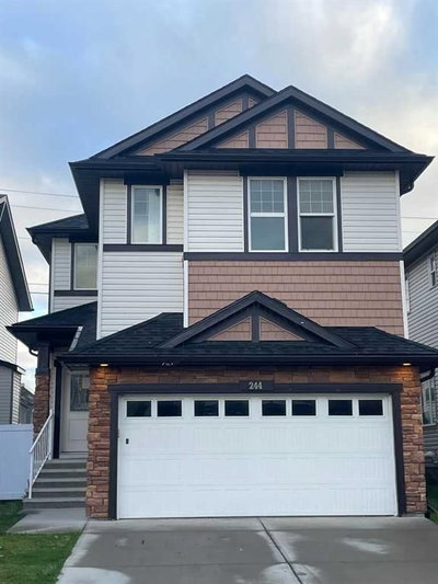 244 Skyview Shores Manor NE