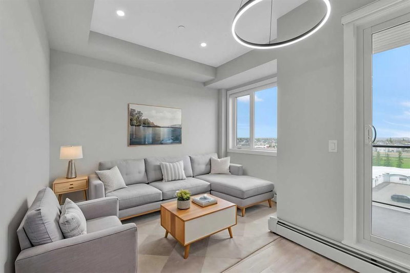 516 - 8230 Broadcast Avenue SW