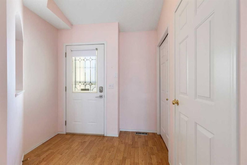 46 - 12 Woodside Rise NW