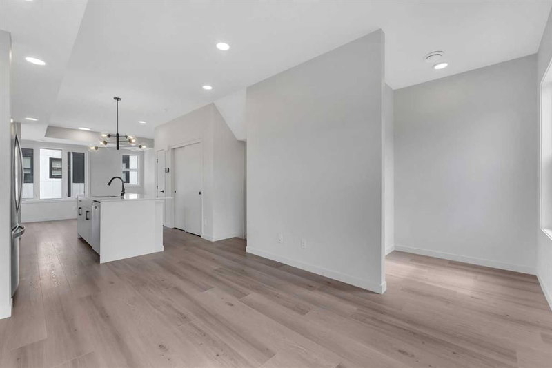 120 Arbour Lake Court NW, Arbour Lake — interior photo