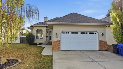 110 Ainsworth Crescent