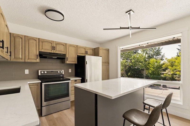 9, 5019 46 Avenue SW, Glamorgan — interior photo 7