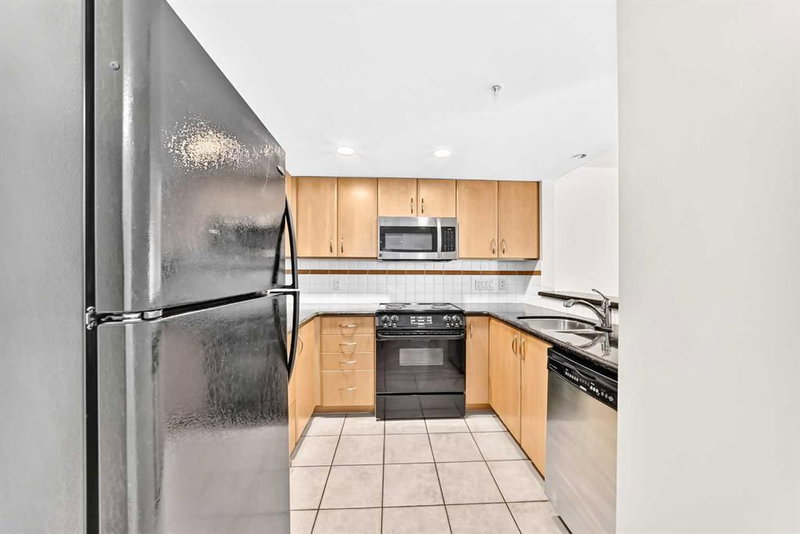 806, 1108 6 Avenue SW, Downtown West End — interior photo