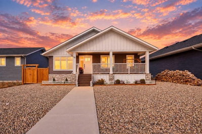 16 Gardner Close