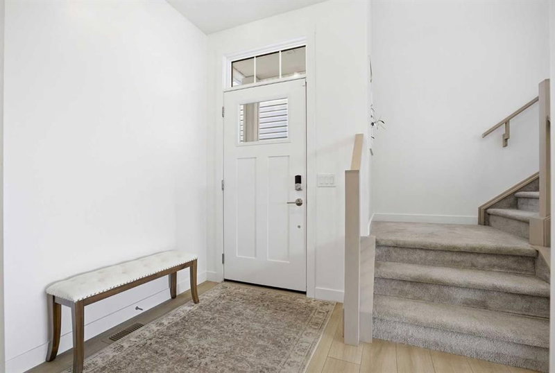 360 Calhoun Common NE