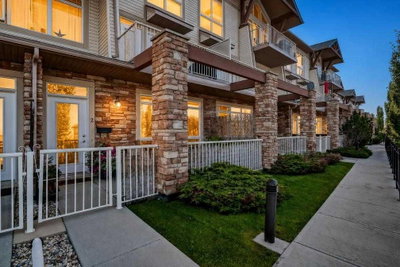 2 - 140 Rockyledge View