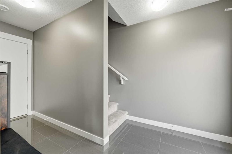 30, 111 Rainbow Falls Gate, Rainbow Falls — interior photo 6