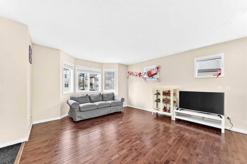 48 Royal Birch Villas NW, Royal Oak — interior photo 5