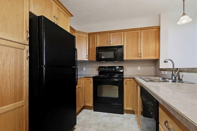 313, 380 Marina Drive, Westmere — interior photo 5