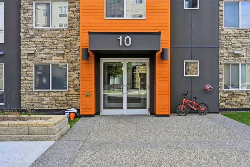 504 - 10 Kincora Glen Park NW