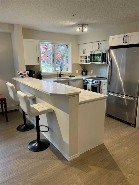 1112 - 115 Prestwick Villas SE