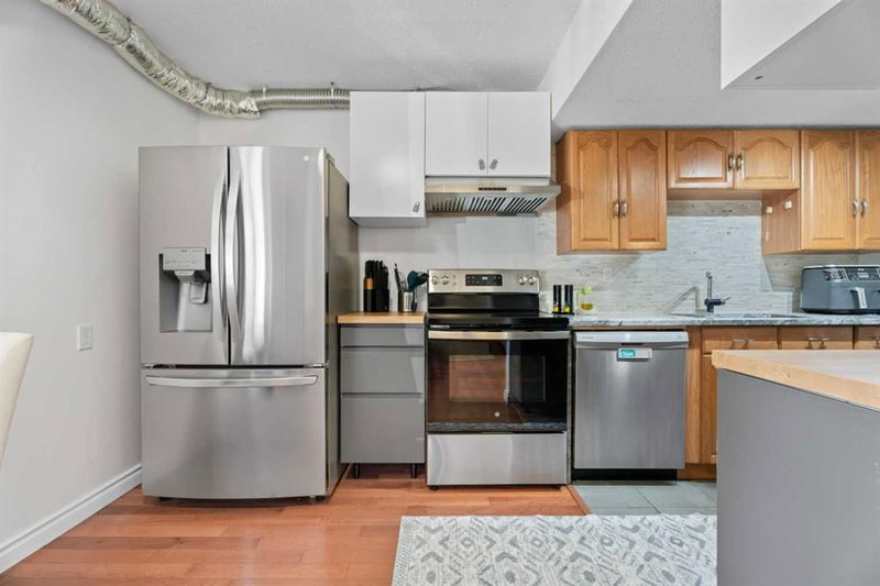 302 - 9930 Bonaventure Drive SE