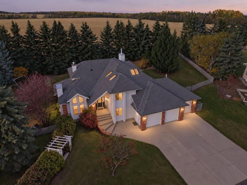 32 - 28364 Township Road 384