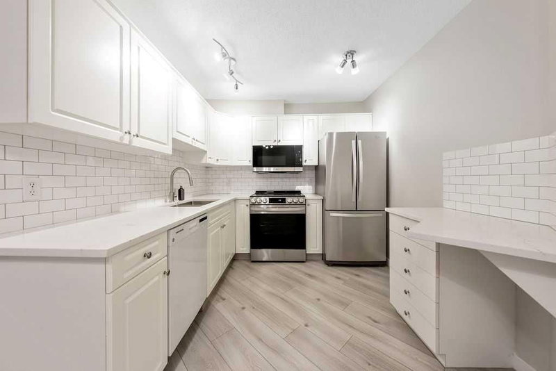 109 - 20 Sierra Morena Mews SW