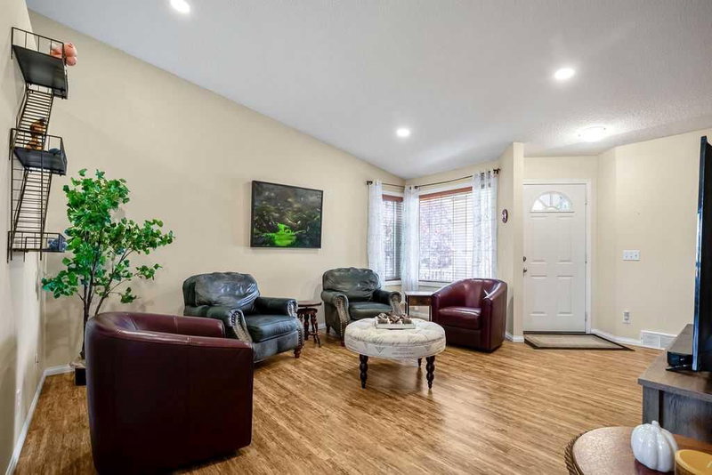 46 Harvest Grove Green NE, Harvest Hills — interior photo