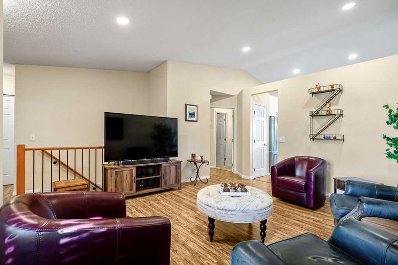 46 Harvest Grove Green NE, Harvest Hills — interior photo 6