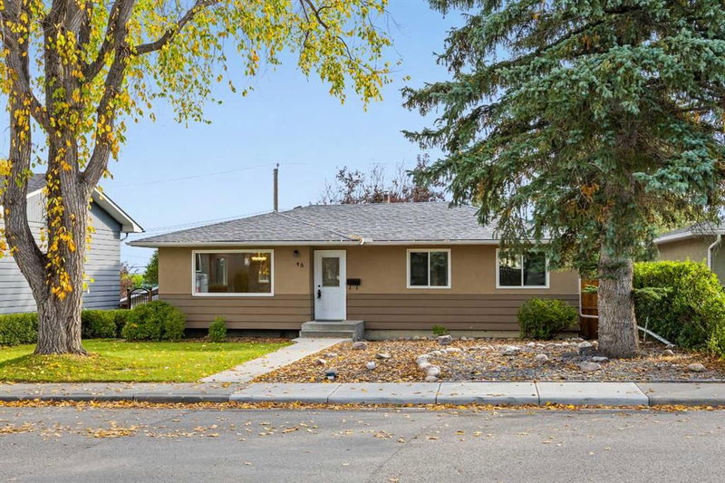 48 Selkirk Drive SW