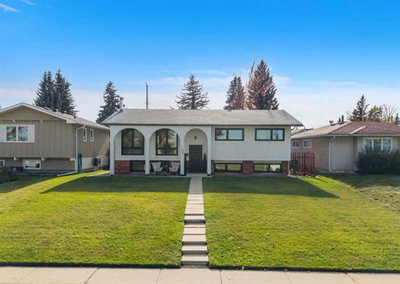 68 Lake Emerald Road SE