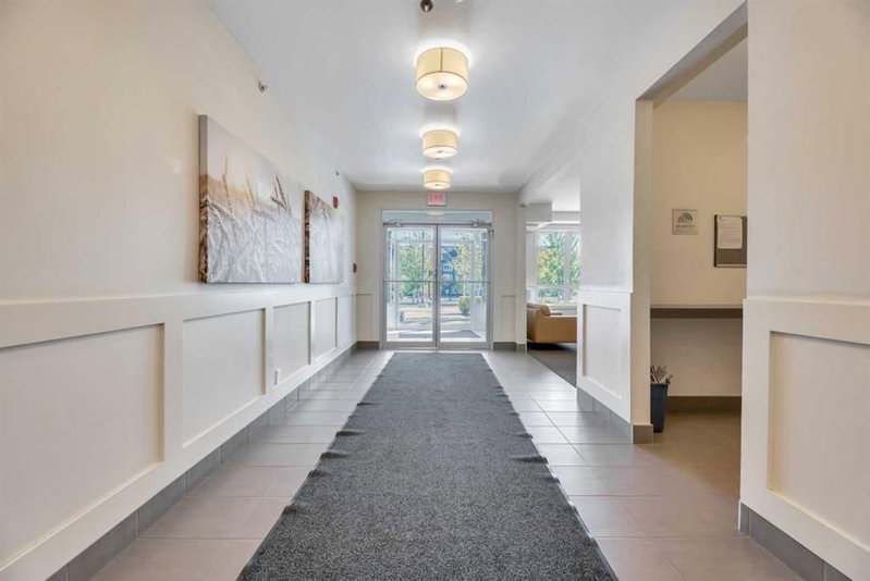 1310, 175 Silverado Boulevard SW, Silverado — interior photo 5