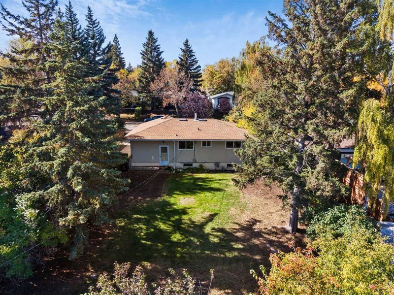 114 Havenhurst Crescent SW
