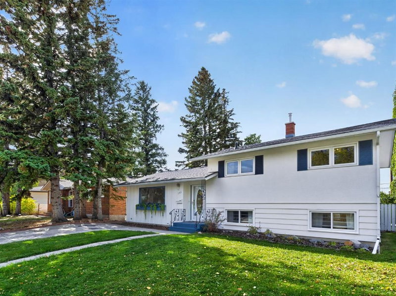193 Fairview Drive SE