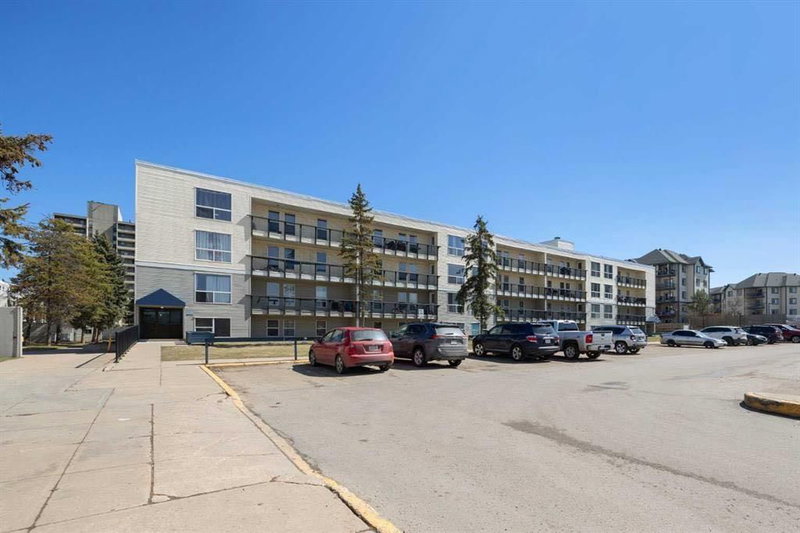 110 - 14921 MacDonald Drive