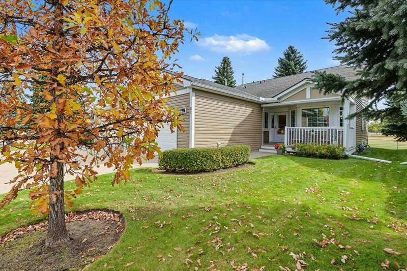 51 Douglasbank Gardens SE