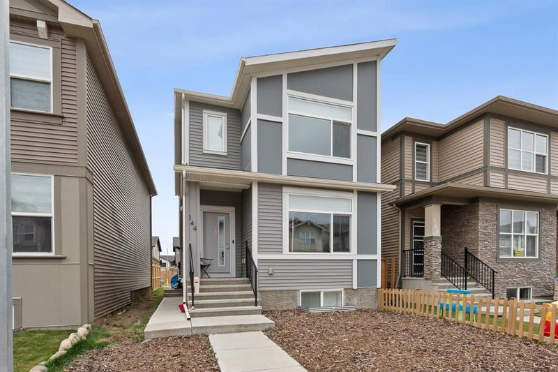 144 Belvedere Green SE