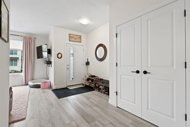 144 Belvedere Green SE