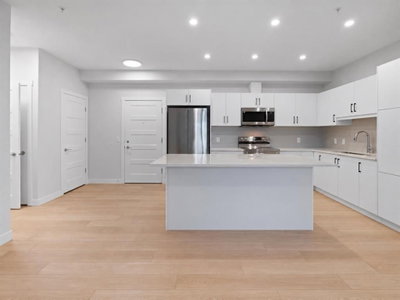 1112 - 81 Arbour Lake View NW