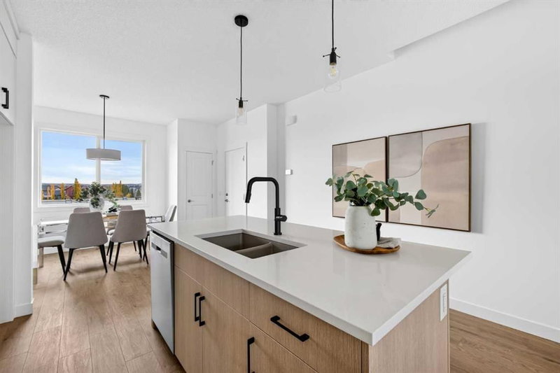 157 Silver Spruce Road SW, Silverado — interior photo