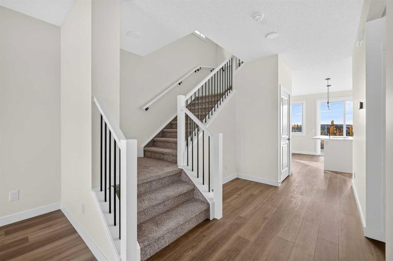 165 Silver Spruce Road SW, Silverado — interior photo 5