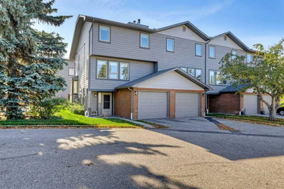5 - 64 Woodacres Crescent SW