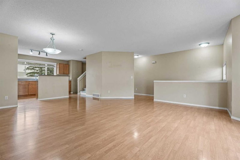 255 Prestwick Acres Lane SE, McKenzie Towne — interior photo