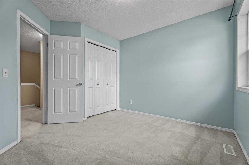 255 Prestwick Acres Lane SE, McKenzie Towne — interior photo 6