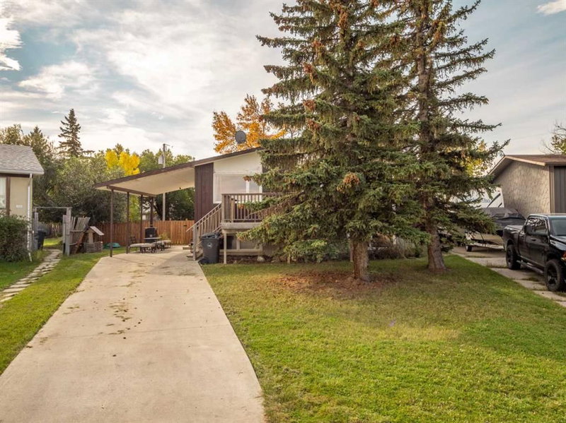 786 Isabel Crescent