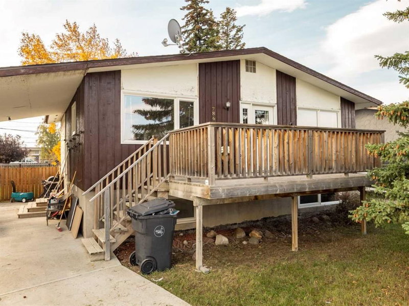 786 Isabel Crescent