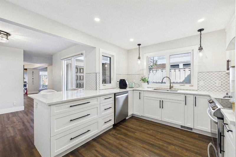 252 - 20 Midpark Crescent SE