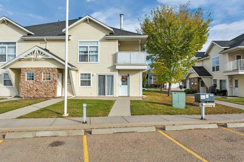 22 - 33 Jennings Crescent