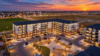 2402 - 395 Skyview Parkway NE